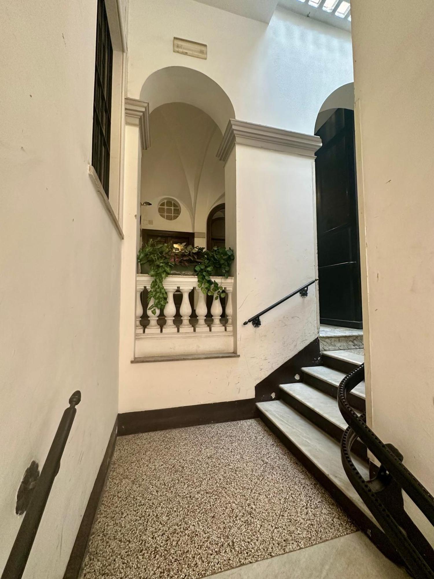 Nazionale Palace Suites Рим Екстериор снимка