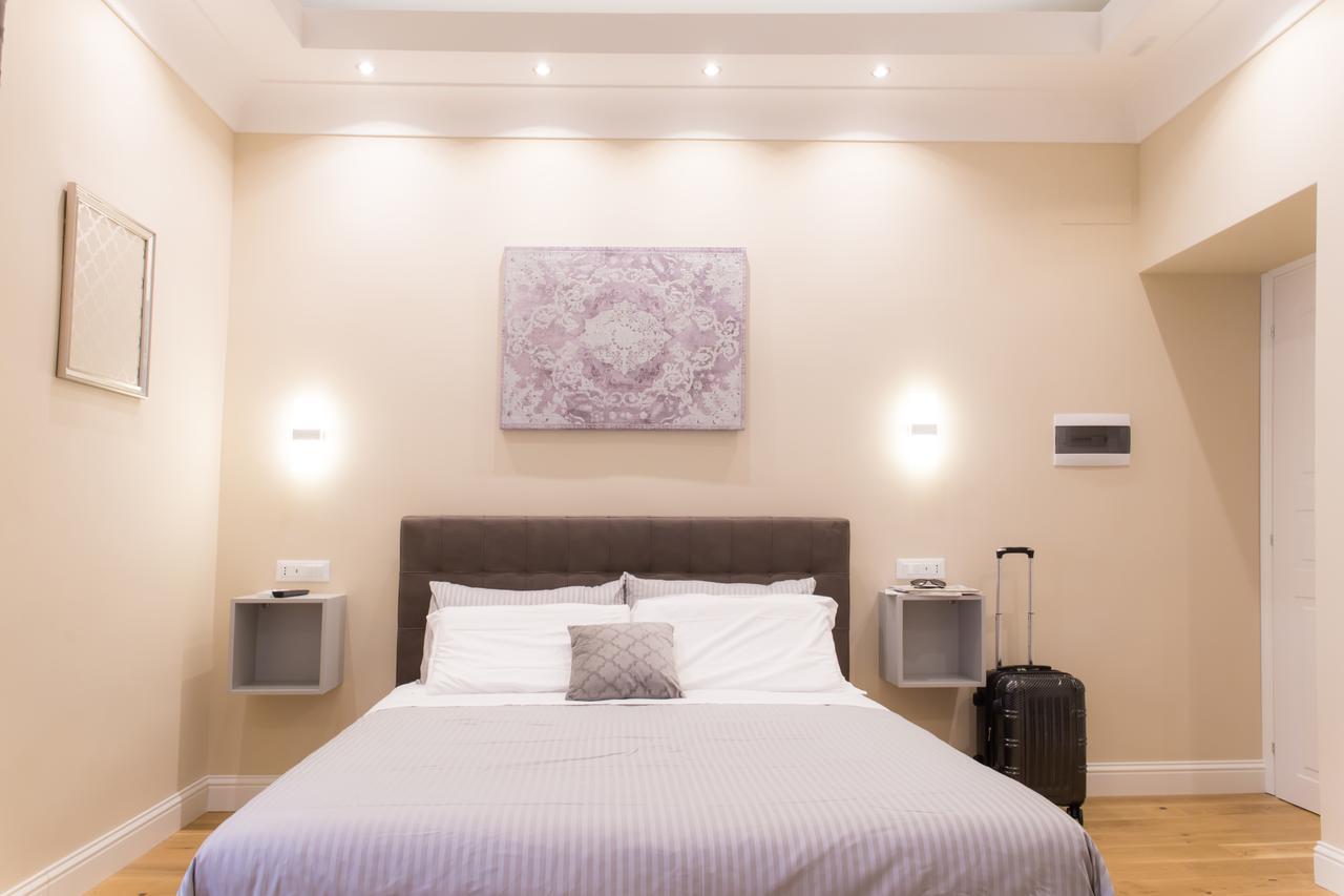 Nazionale Palace Suites Рим Екстериор снимка